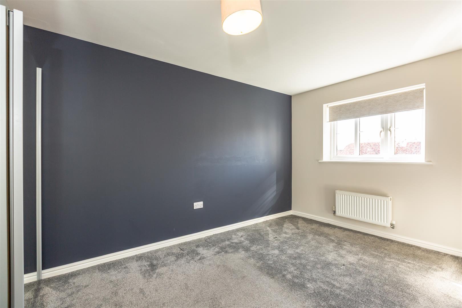 Pant Bryn Isaf, Llwynhendy, Llanelli, SA14 9EJ